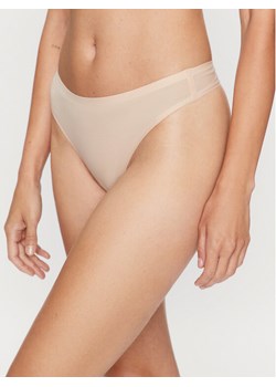 Chantelle Stringi Soft Stretch C26490 Beżowy ze sklepu MODIVO w kategorii Majtki damskie - zdjęcie 182710614