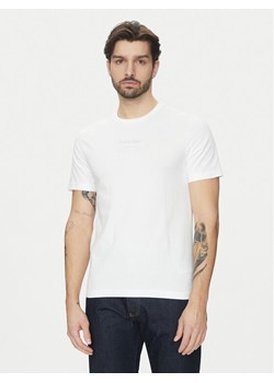 Calvin Klein T-Shirt Editorial Logo K10K114172 Biały Regular Fit ze sklepu MODIVO w kategorii T-shirty męskie - zdjęcie 182711330