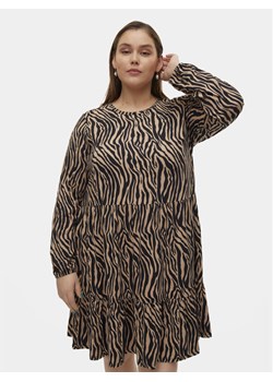 Vero Moda Curve Sukienka codzienna Ina 10301827 Beżowy Oversize ze sklepu MODIVO w kategorii Sukienki - zdjęcie 182711481
