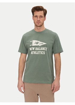 New Balance T-Shirt MT51924 Zielony Relaxed Fit ze sklepu MODIVO w kategorii T-shirty męskie - zdjęcie 182712091