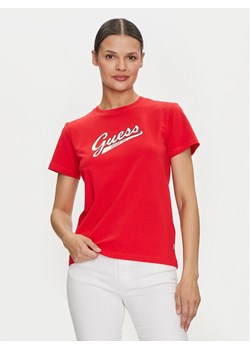 Guess Jeans T-Shirt W4YI13 J1314 Czerwony Regular Fit ze sklepu MODIVO w kategorii Bluzki damskie - zdjęcie 182712301