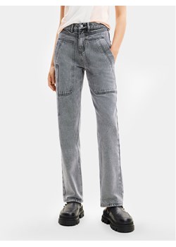 Desigual Jeansy Mackenzie 24SWDD56 Szary Straight Fit ze sklepu MODIVO w kategorii Jeansy damskie - zdjęcie 182712743