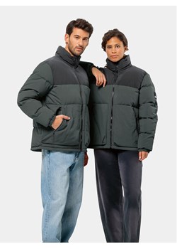 Jack Wolfskin Kurtka puchowa Dellbrueck Jkt 1207561 Zielony Regular Fit ze sklepu MODIVO w kategorii Kurtki damskie - zdjęcie 182712830