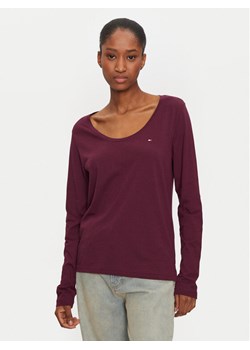 Tommy Hilfiger Bluzka UW0UW05228 Bordowy Regular Fit ze sklepu MODIVO w kategorii Bluzki damskie - zdjęcie 182712971