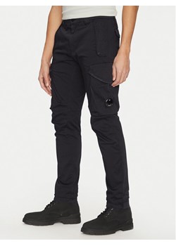 C.P. Company Spodnie materiałowe 18CMPA058A005694G Granatowy Regular Fit ze sklepu MODIVO w kategorii Spodnie męskie - zdjęcie 182713664
