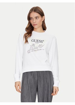 Guess Bluza W5GQ05 KB683 Biały Reglan Fit - id: 0000304863004 - marki Guess - 182713870 Guess Bluza W5GQ05 KB683 Biały Reglan Fit ze sklepu MODIVO w kategorii Bluzy damskie - zdjęcie 182713870