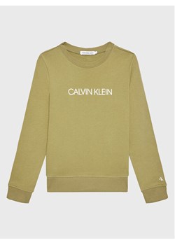 Calvin Klein Jeans Bluza Institutional Logo IU0IU00162 Zielony Regular Fit ze sklepu MODIVO w kategorii Bluzy chłopięce - zdjęcie 182714533