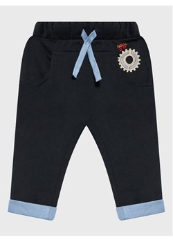 United Colors Of Benetton Spodnie dresowe 3J74GF00X Czarny Regular Fit - id: 0000301245902 - marki United Colors Of Benetton - 182715094 United Colors Of Benetton Spodnie dresowe 3J74GF00X Czarny Regular Fit ze sklepu MODIVO w kategorii Spodnie chłopięce - zdjęcie 182715094