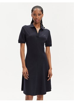Tommy Hilfiger Sukienka letnia WW0WW41567 Granatowy Regular Fit ze sklepu MODIVO w kategorii Sukienki - zdjęcie 182715243