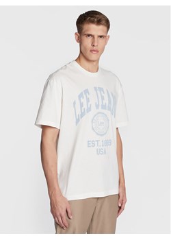 Lee T-Shirt Varsity L69CFENQ 112322787 Écru Loose Fit ze sklepu MODIVO w kategorii T-shirty męskie - zdjęcie 182716190
