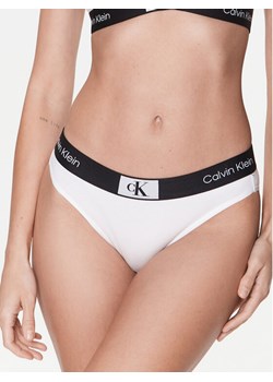 Calvin Klein Underwear Figi klasyczne 000QF7222E Biały ze sklepu MODIVO w kategorii Majtki damskie - zdjęcie 182717864