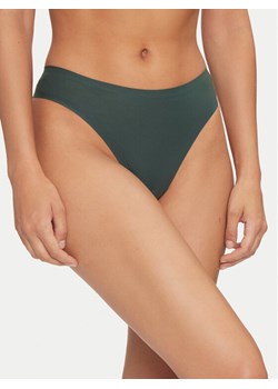 Chantelle Stringi Soft Stretch C11GG0 Zielony ze sklepu MODIVO w kategorii Majtki damskie - zdjęcie 182718804