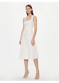 Nissa Sukienka koktajlowa RC14788 Biały Slim Fit ze sklepu MODIVO w kategorii Sukienki - zdjęcie 182719074