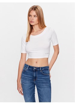 Guess Bluzka W3GI28 K68D2 Biały Boxy Fit ze sklepu MODIVO w kategorii Bluzki damskie - zdjęcie 182720420