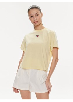 Tommy Jeans T-Shirt Badge DW0DW17391 Żółty Boxy Fit ze sklepu MODIVO w kategorii Bluzki damskie - zdjęcie 182720823
