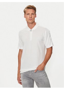 Armani Exchange Polo 6DZFLC ZJM5Z 1116 Biały Regular Fit ze sklepu MODIVO w kategorii T-shirty męskie - zdjęcie 182721681