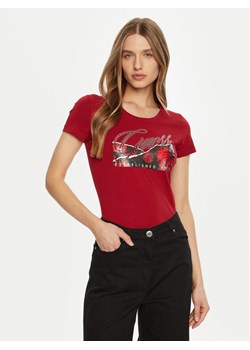 Guess T-Shirt W5RI03 J1314 Czerwony Regular Fit ze sklepu MODIVO w kategorii Bluzki damskie - zdjęcie 182721814