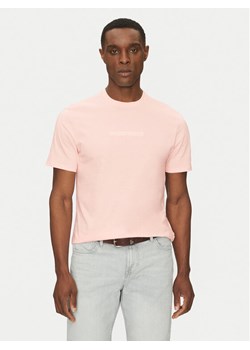 Guess Jeans T-Shirt M4YI52 K8HM0 Różowy Regular Fit ze sklepu MODIVO w kategorii T-shirty męskie - zdjęcie 182721842