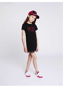 DKNY Sukienka codzienna D32873 S Czarny Regular Fit ze sklepu MODIVO w kategorii Sukienki dziewczęce - zdjęcie 182722162