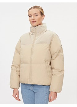 Tommy Hilfiger Kurtka zimowa New York WW0WW39748 Beżowy Relaxed Fit ze sklepu MODIVO w kategorii Kurtki damskie - zdjęcie 182722742