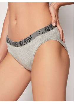 Calvin Klein Underwear Figi klasyczne Ultimate 000QD3637E Szary ze sklepu MODIVO w kategorii Majtki damskie - zdjęcie 182723383