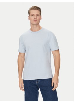 Calvin Klein T-Shirt K10K112749 Błękitny Comfort Fit ze sklepu MODIVO w kategorii T-shirty męskie - zdjęcie 182723543