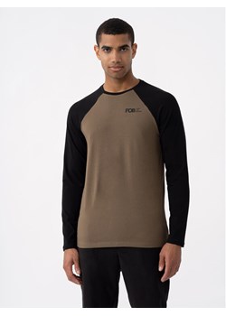 4F Longsleeve 4FAW23TLONM162 Brązowy Regular Fit ze sklepu MODIVO w kategorii T-shirty męskie - zdjęcie 182724180