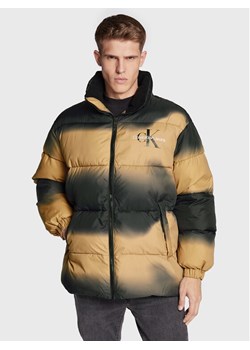 Calvin Klein Jeans Kurtka zimowa J30J321970 Beżowy Oversize ze sklepu MODIVO w kategorii Kurtki męskie - zdjęcie 182724594