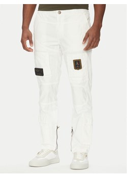 Aeronautica Militare Spodnie materiałowe 251PA1387CT1493 Biały Regular Fit ze sklepu MODIVO w kategorii Spodnie męskie - zdjęcie 182724611