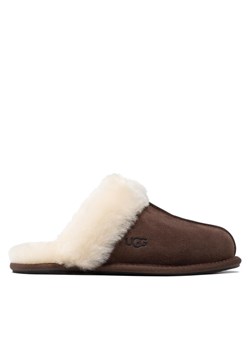 Ugg Kapcie W Scuffette II 1106872 Brązowy ze sklepu MODIVO w kategorii Kapcie damskie - zdjęcie 182724714