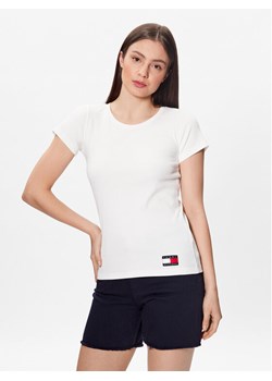 Tommy Hilfiger T-Shirt UW0UW04397 Écru Regular Fit ze sklepu MODIVO w kategorii Bluzki damskie - zdjęcie 182725242