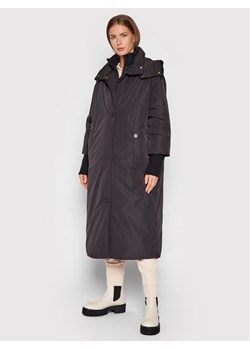 Trussardi Kurtka zimowa Memory 56S00591 Czarny Regular Fit ze sklepu MODIVO w kategorii Kurtki damskie - zdjęcie 182725493