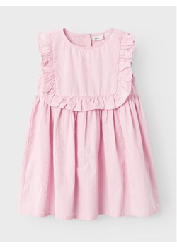 NAME IT Sukienka letnia Delana 13227285 Różowy Regular Fit ze sklepu MODIVO w kategorii Sukienki niemowlęce - zdjęcie 182726162