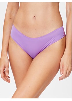 Triumph Stringi Lovely 10182554 Fioletowy ze sklepu MODIVO w kategorii Majtki damskie - zdjęcie 182726381