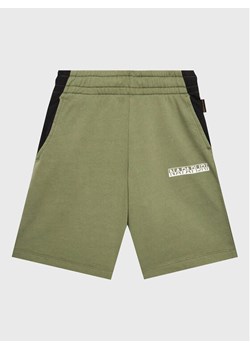 Napapijri Szorty materiałowe Pinta NP0A4GX8 M Zielony Regular Fit ze sklepu MODIVO w kategorii Spodenki chłopięce - zdjęcie 182726683