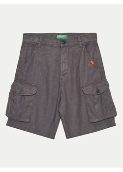 United Colors Of Benetton Szorty materiałowe 424RC902X Szary Regular Fit ze sklepu MODIVO w kategorii Spodenki chłopięce - zdjęcie 182727093