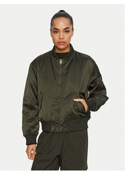 Champion Kurtka bomber 117578 Zielony Custom Fit ze sklepu MODIVO w kategorii Kurtki damskie - zdjęcie 182727094