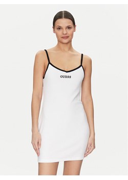 Guess Sukienka codzienna E5GK15 KCQV1 Biały Bodycon Fit ze sklepu MODIVO w kategorii Sukienki - zdjęcie 182727114