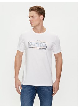 Guess T-Shirt M4GI26 J1314 Biały Slim Fit ze sklepu MODIVO w kategorii T-shirty męskie - zdjęcie 182727121