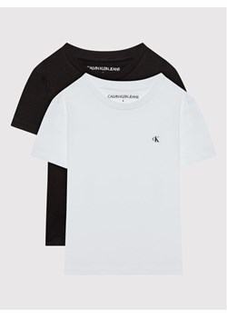 Calvin Klein Jeans Komplet 2 t-shirtów Monogram IB0IB01093 Biały Regular Fit ze sklepu MODIVO w kategorii T-shirty chłopięce - zdjęcie 182727263