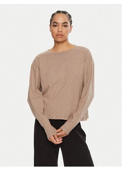 Guess Bluzka O4BP01 KCHZ2 Brązowy Regular Fit ze sklepu MODIVO w kategorii Bluzki damskie - zdjęcie 182727504
