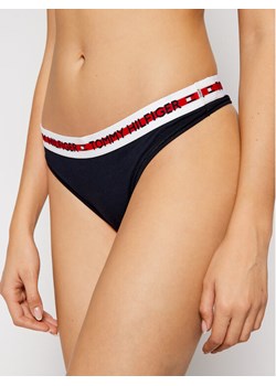 Tommy Hilfiger Stringi UW0UW02458 Granatowy ze sklepu MODIVO w kategorii Majtki damskie - zdjęcie 182727591