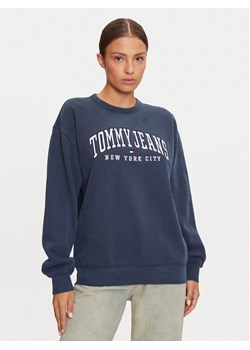 Tommy Jeans Bluza Varsity DW0DW19824 Granatowy Regular Fit ze sklepu MODIVO w kategorii Bluzy damskie - zdjęcie 182729414
