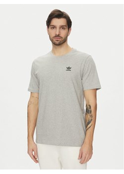 adidas T-Shirt Trefoil Essentials JC9988 Szary Regular Fit ze sklepu MODIVO w kategorii T-shirty męskie - zdjęcie 182729943