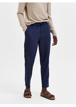 Selected Homme Chinosy 16087636 Granatowy Slim Tapered Fit ze sklepu MODIVO w kategorii Spodnie męskie - zdjęcie 182730893