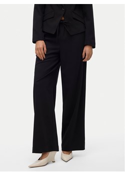 Vero Moda Spodnie materiałowe Babette 10320601 Czarny Straight Fit ze sklepu MODIVO w kategorii Spodnie damskie - zdjęcie 182731572