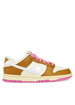 Nike Sneakersy Dunk Low Se FD8683 700 Żółty ze sklepu MODIVO w kategorii Buty sportowe damskie - zdjęcie 182731610