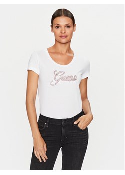 Guess T-Shirt W3YI36 J1314 Biały Slim Fit ze sklepu MODIVO w kategorii Bluzki damskie - zdjęcie 182732251