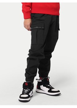 Hugo Spodnie materiałowe G00176 M Czarny Loose Fit ze sklepu MODIVO w kategorii Spodnie chłopięce - zdjęcie 182734010