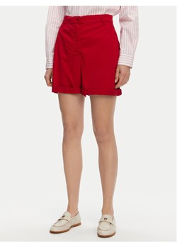 Tommy Hilfiger Szorty materiałowe WW0WW42457 Czerwony Regular Fit ze sklepu MODIVO w kategorii Szorty - zdjęcie 182734180